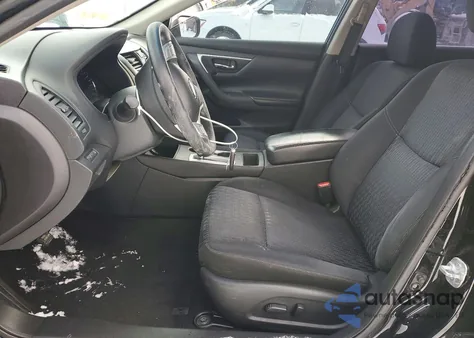 2016 Nissan Altima 2.5 z USA, uszkodzony, nr VIN 1N4AL3AP8GC143205